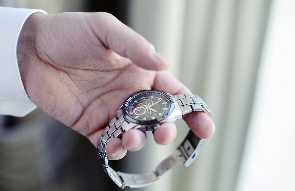 Measure Watch Quality Using Weight